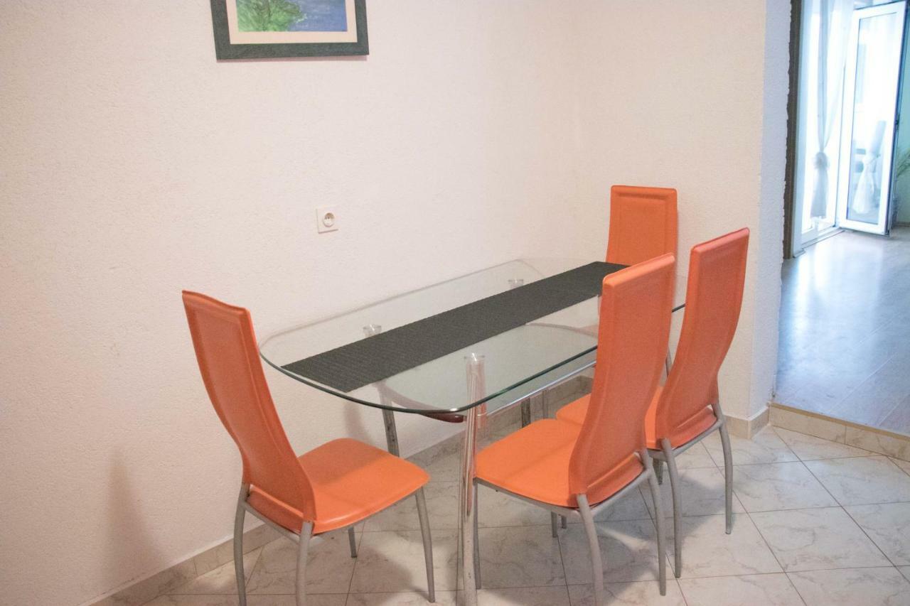 Apartment Lorena Sevid Bagian luar foto